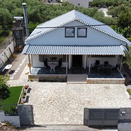Villa Armonia Kalamata Exterior photo